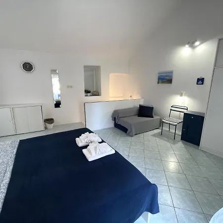 Nuna Apartment *